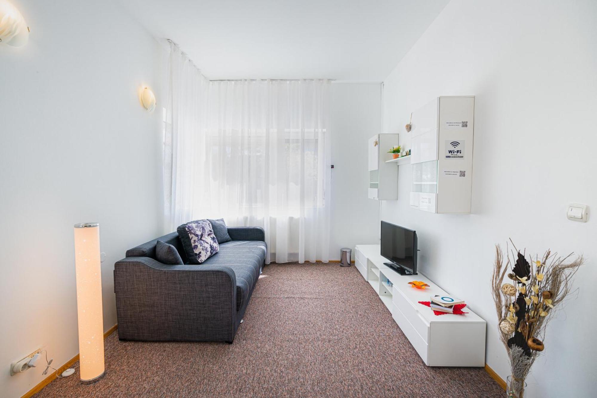 Pitstop Apartments Dumbravita  Extérieur photo